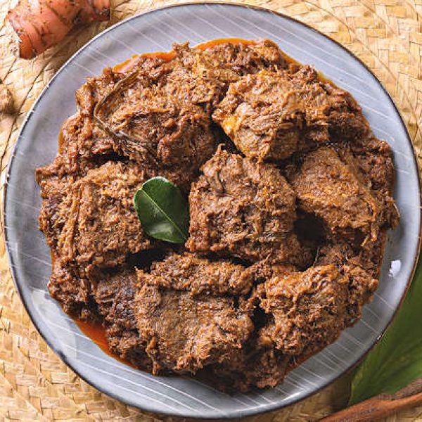 Rendang: Warisan Kuliner Minangkabau yang Mendunia